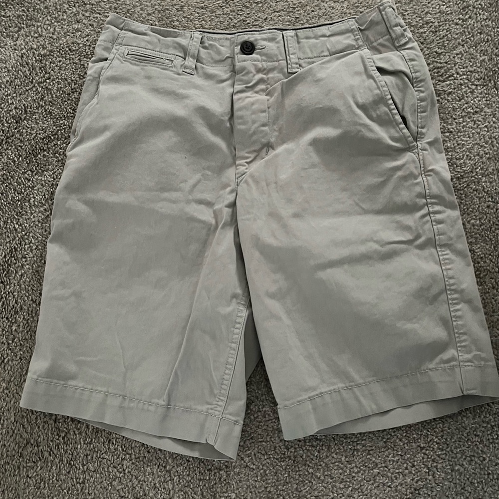 MEN’S TAN AMERICAN EAGLE SHORTS